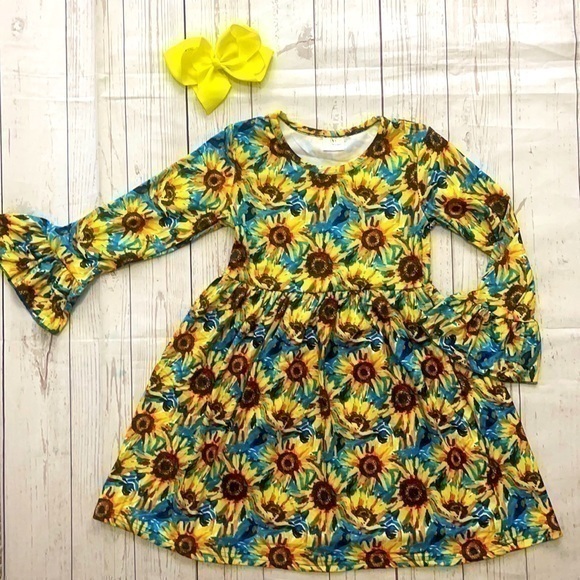 Girls Size 6/7 Sunflower Dress w. Bow - Picture 1 of 1